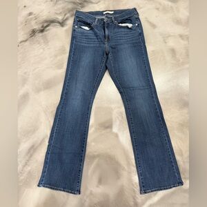 Levi's Women's Straight Leg Jeans in Blue